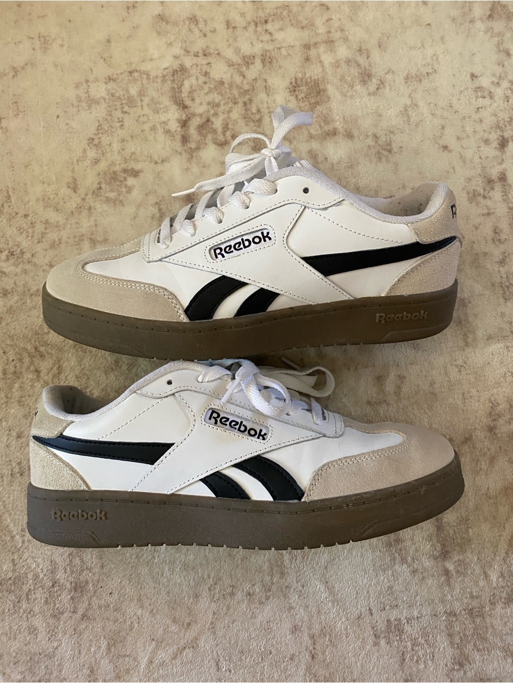 Reebok White, Black and Tan Low-Top Sneakers w/ Ortholite comfort footbed